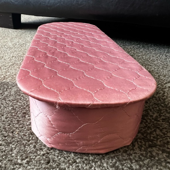 Vintage Gloves (4 prs) in Pink Quilted Long Glove Storage Box 40’s-50’s - Picture 9 of 13